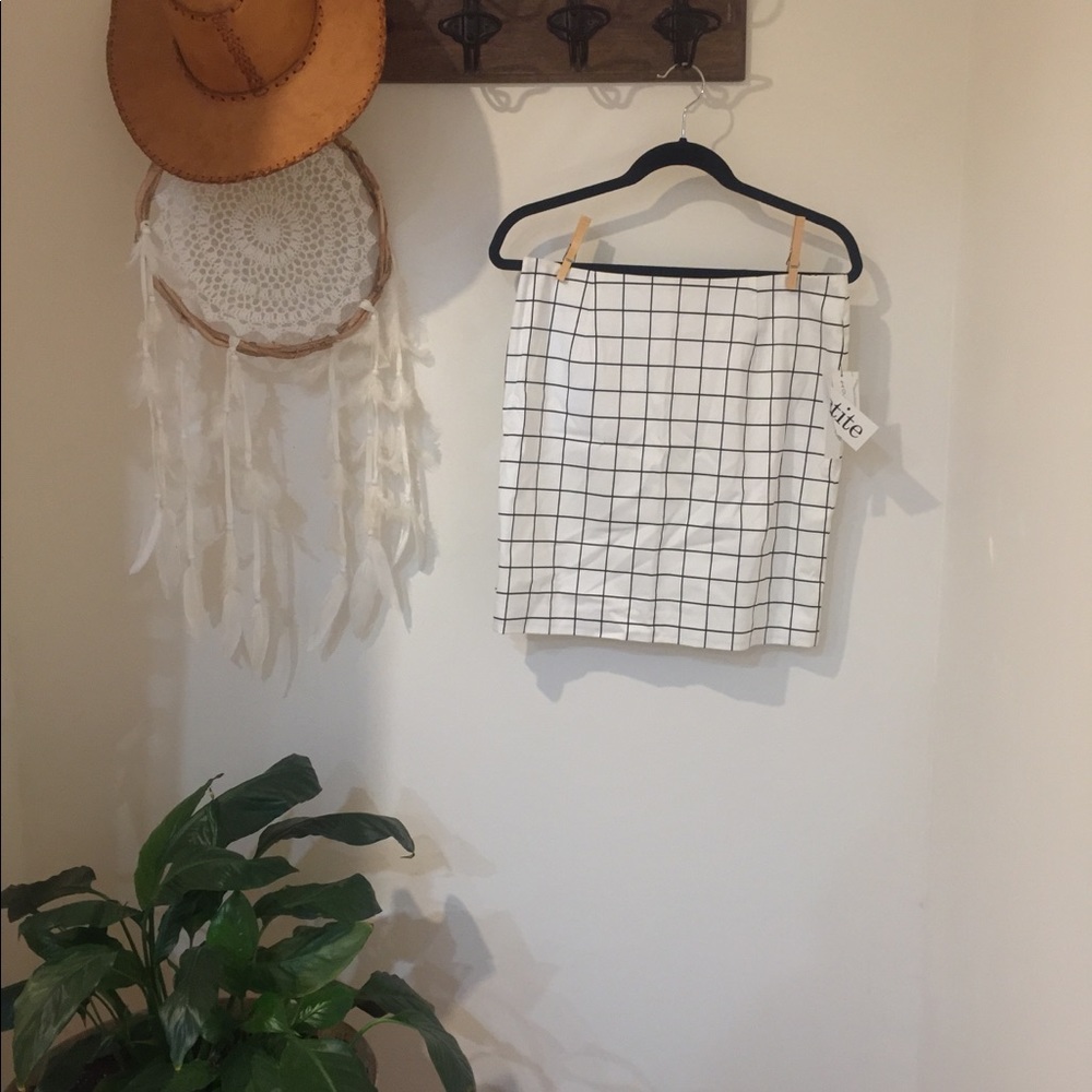 White checkered work skirt